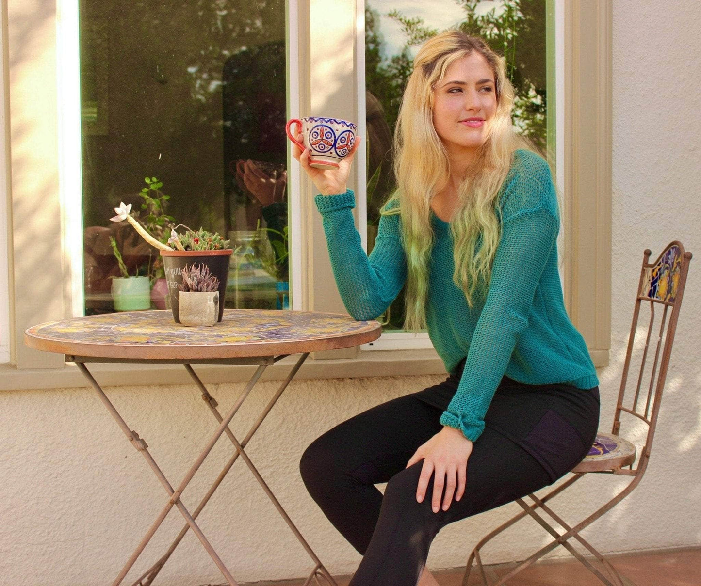 Sol Sister Sport: Black Mid-Calf Skirted Leggings with Pockets